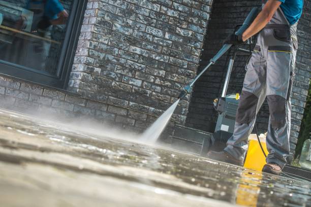 Best Warehouse Cleaning  in Fredonia, WI